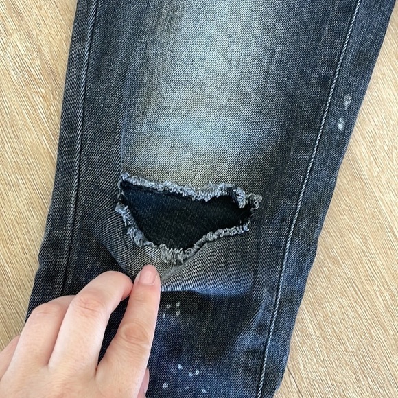 Mossimo Jeans - Picture 2 of 4